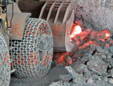 守護(hù)重型機(jī)械的鋼鐵衛(wèi)士 礦山專(zhuān)用輪胎保護(hù)鏈與建筑機(jī)械防滑鏈